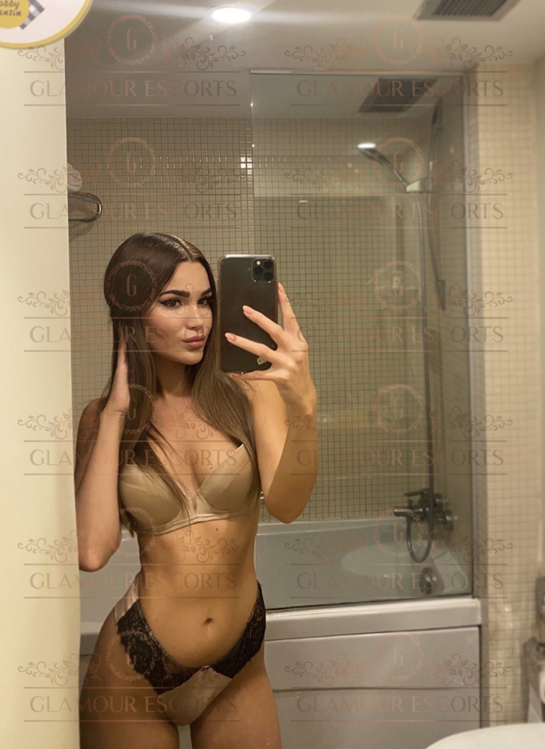 Alisa(Glamour Escorts)